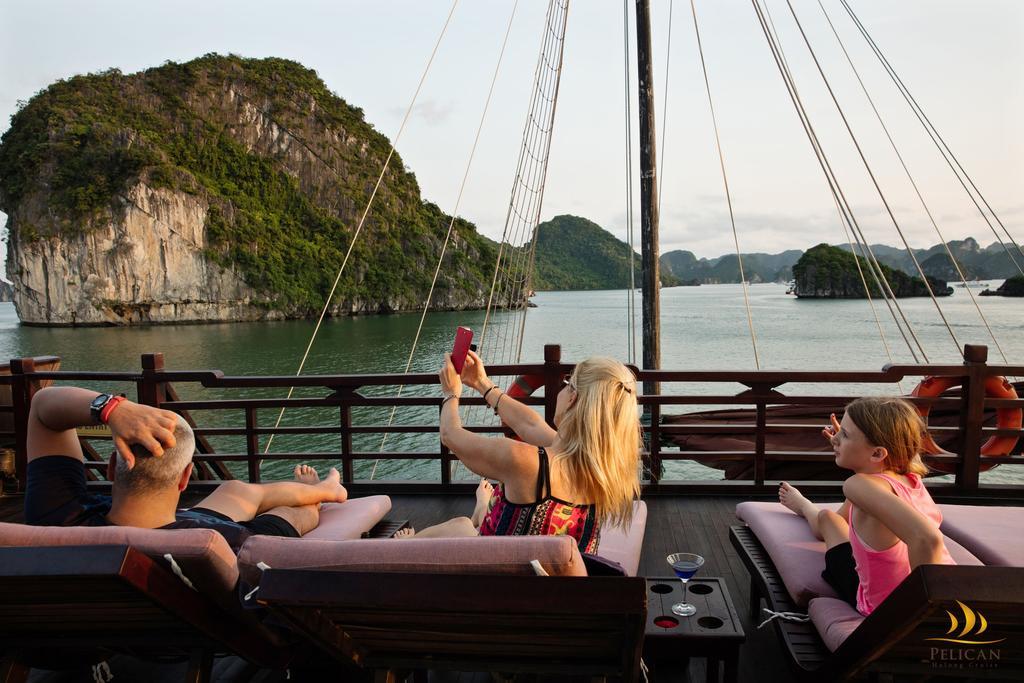 Pelican Classic Cruise Ha Long Bagian luar foto