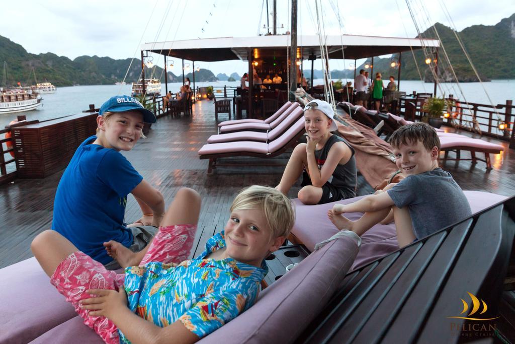 Pelican Classic Cruise Ha Long Bagian luar foto