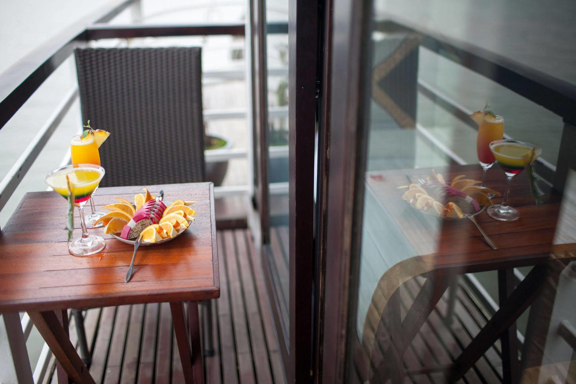 Pelican Classic Cruise Ha Long Bagian luar foto