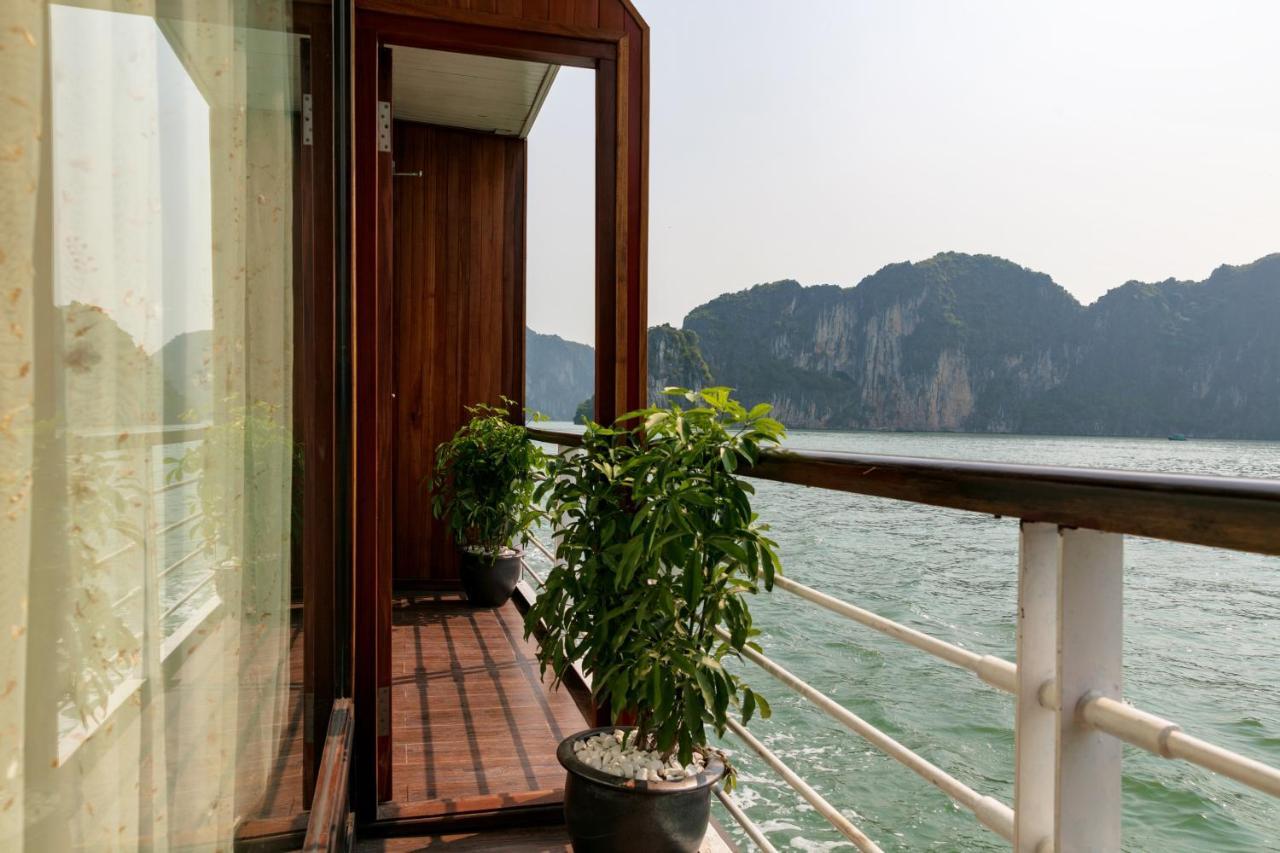 Pelican Classic Cruise Ha Long Bagian luar foto
